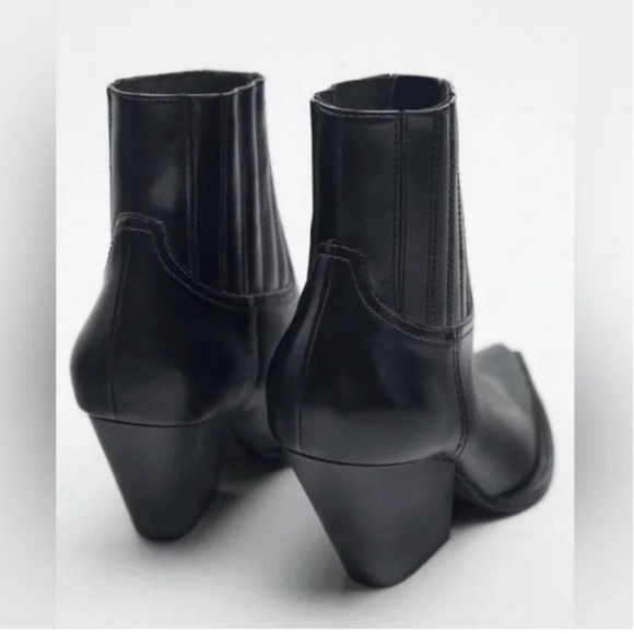 ‼️WOW‼️NEW Zara Black Heeled Cowboy Ankle Boots 3133/010 - Picture 3 of 5